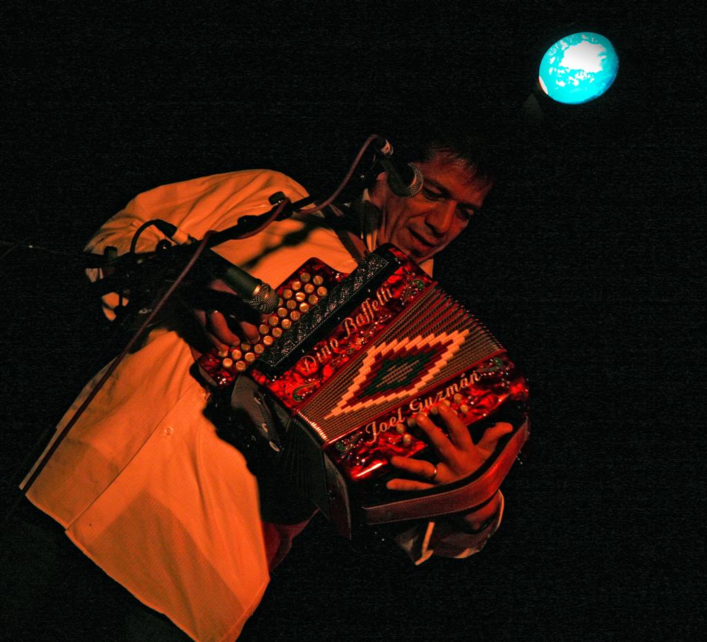 Joe Ely-Cluny (22)rd (Large)1.jpg